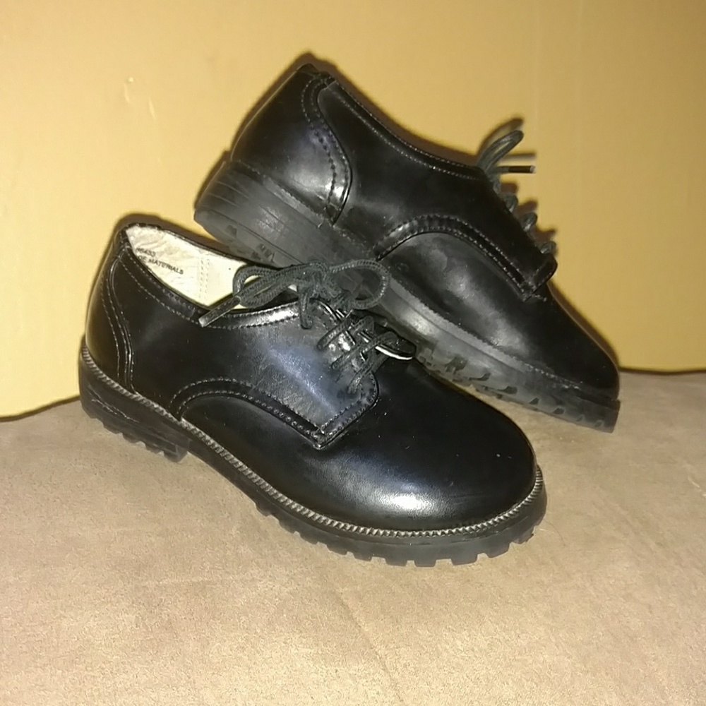 Childrens Black dress shoes